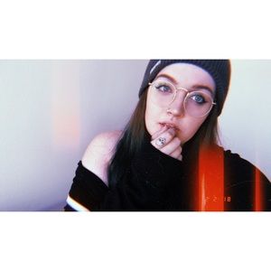 Meet your Posher, Cassidy